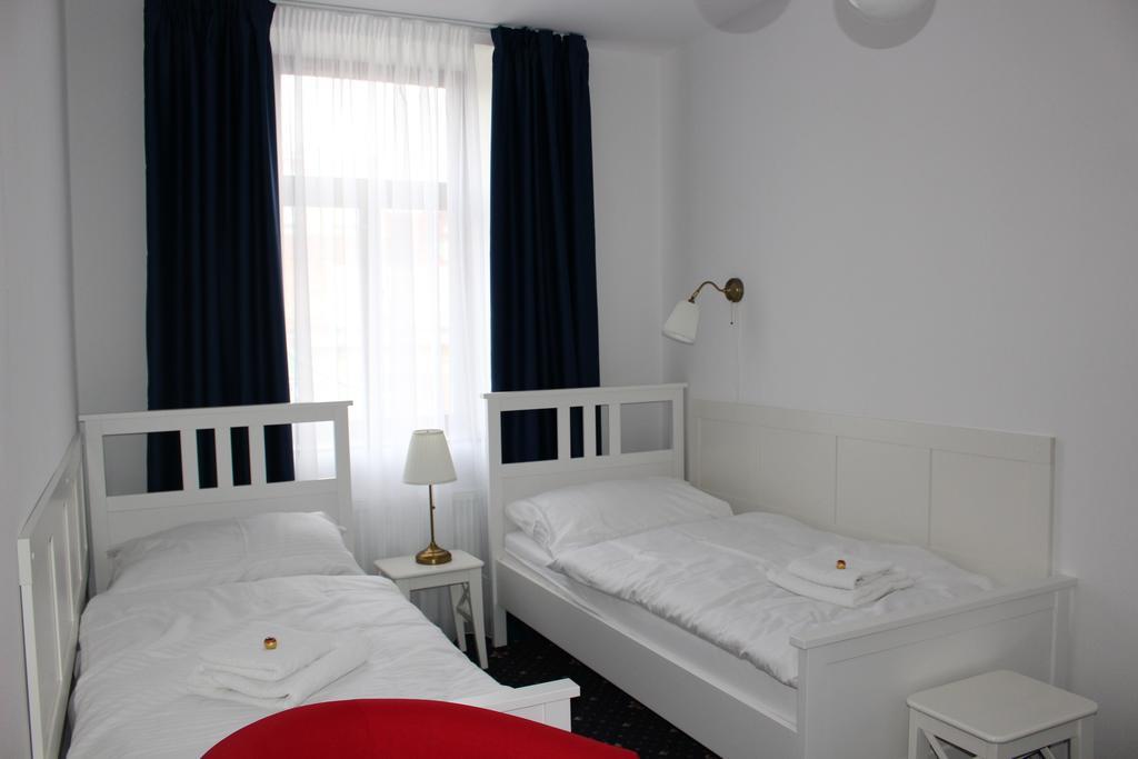 Hotel Amadeus تشيسكي بوديوفيتسه المظهر الخارجي الصورة