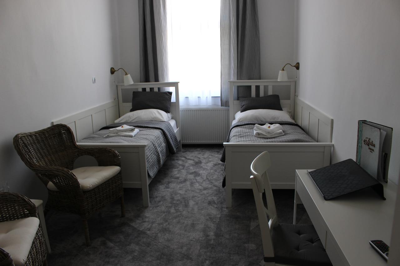 Hotel Amadeus تشيسكي بوديوفيتسه المظهر الخارجي الصورة
